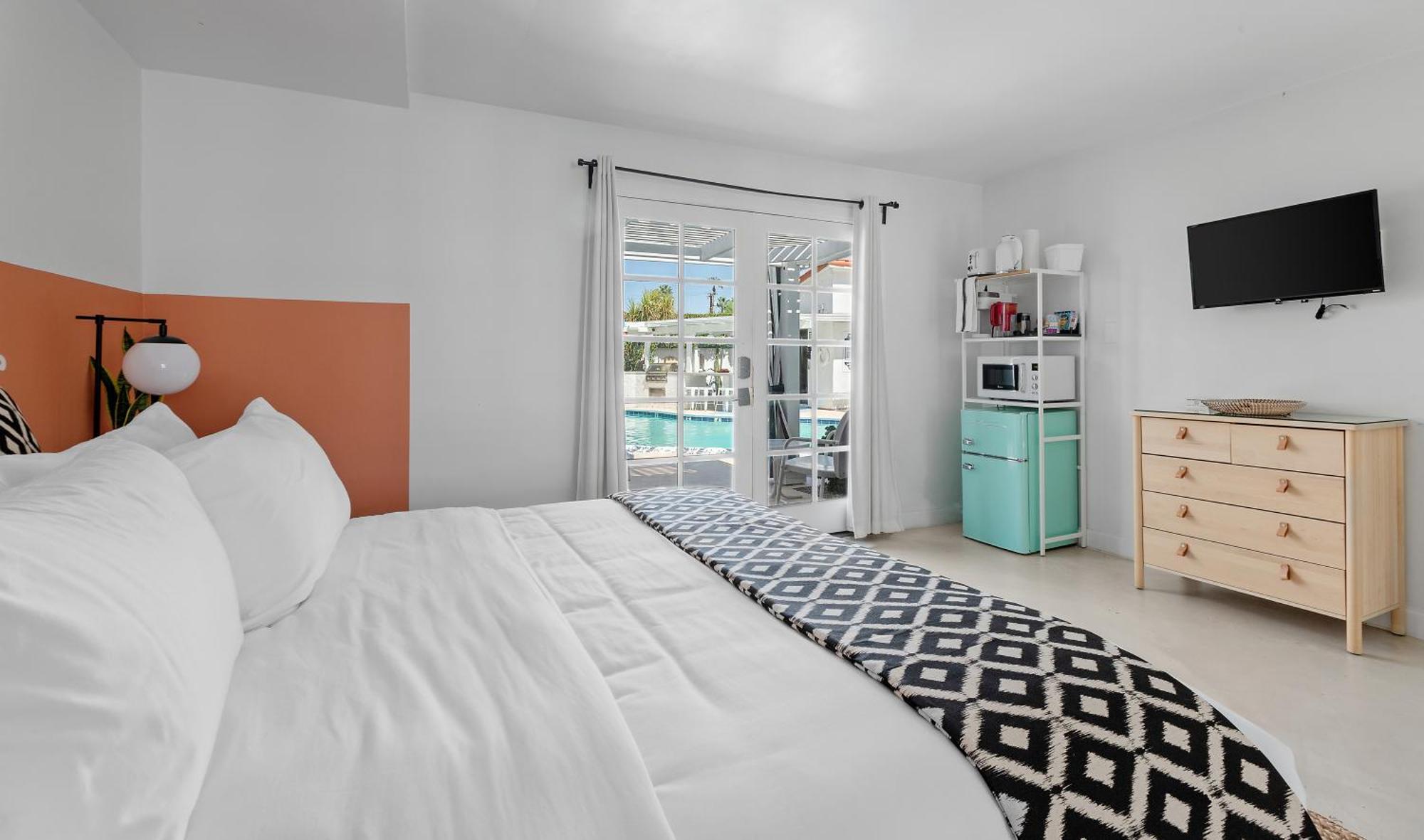 Natural Palm Springs Escape Poolside Plus Downtown Hotel Екстериор снимка