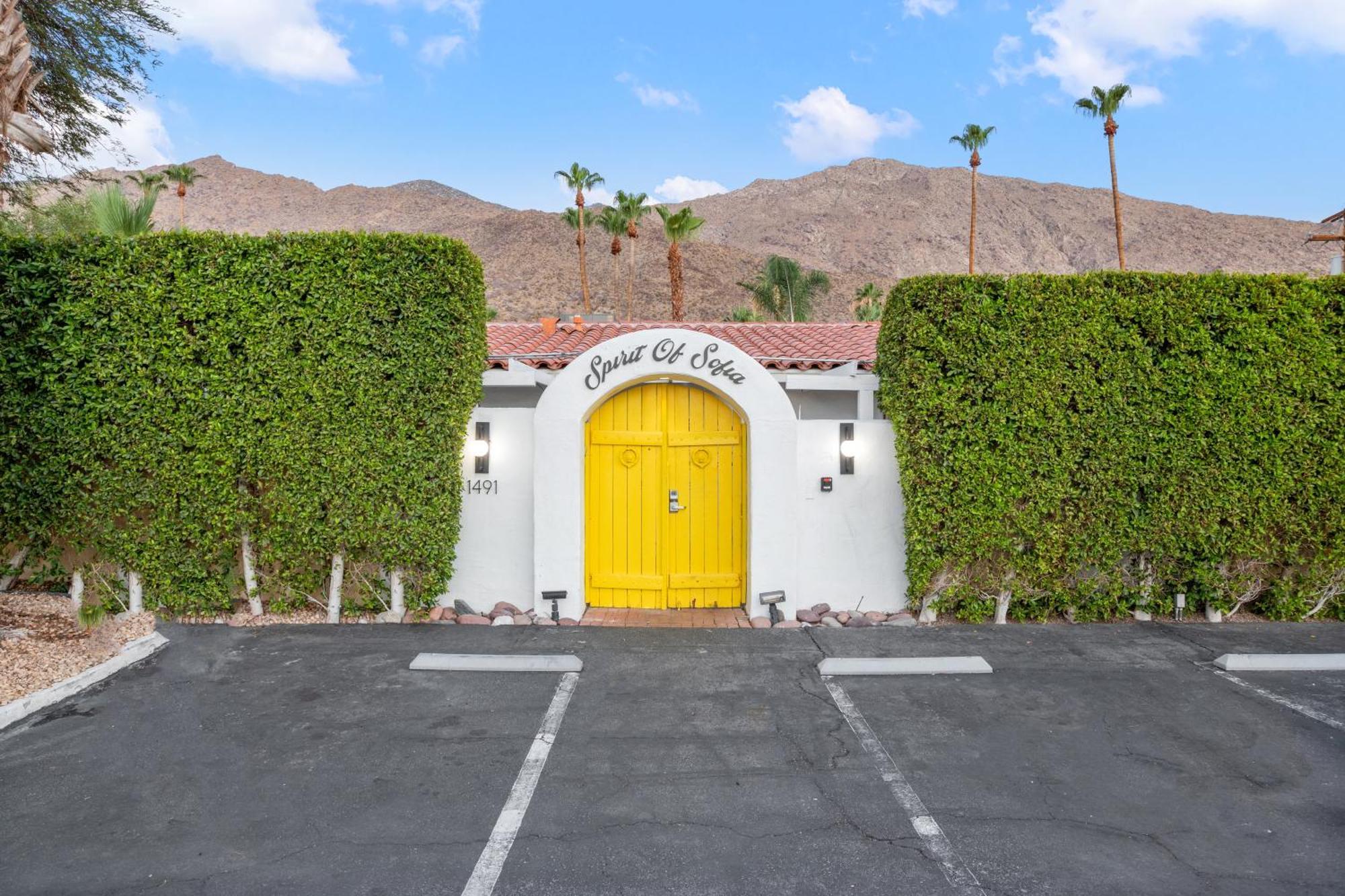 Natural Palm Springs Escape Poolside Plus Downtown Hotel Екстериор снимка