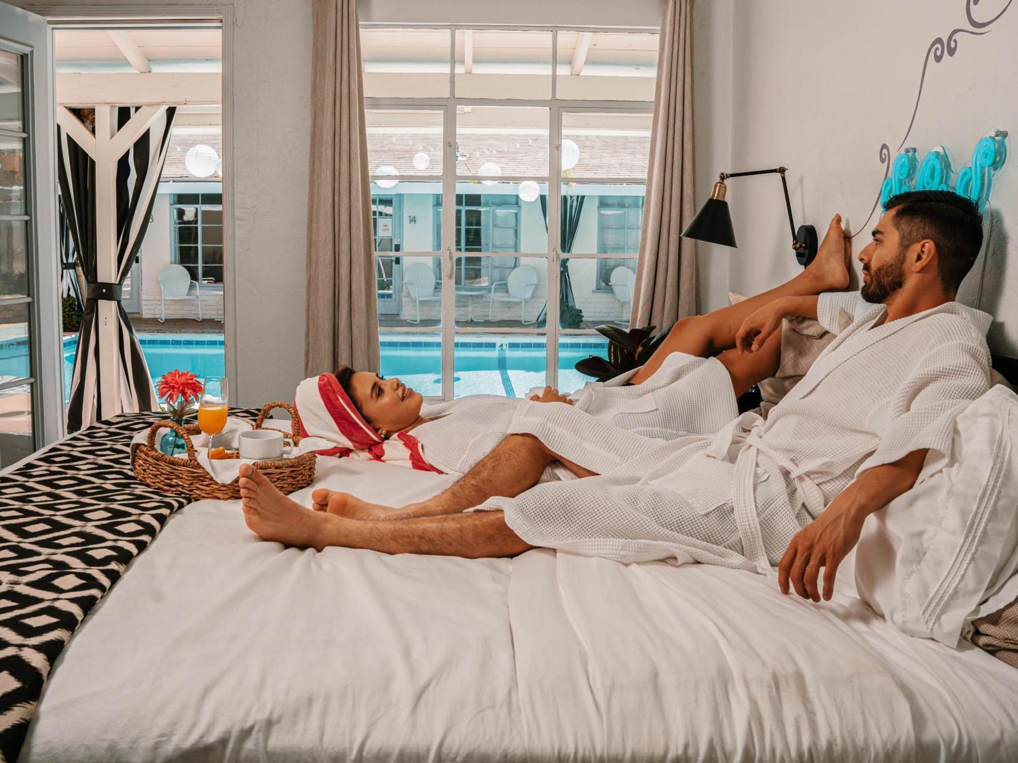 Natural Palm Springs Escape Poolside Plus Downtown Hotel Екстериор снимка